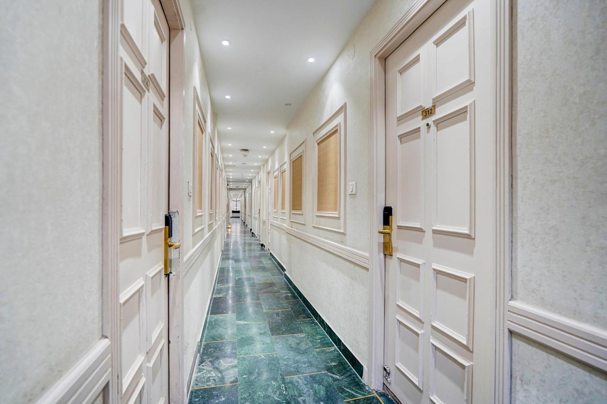 Super Townhouse Jageer Palace Near Mayapuri Chowk Nueva Delhi Exterior foto