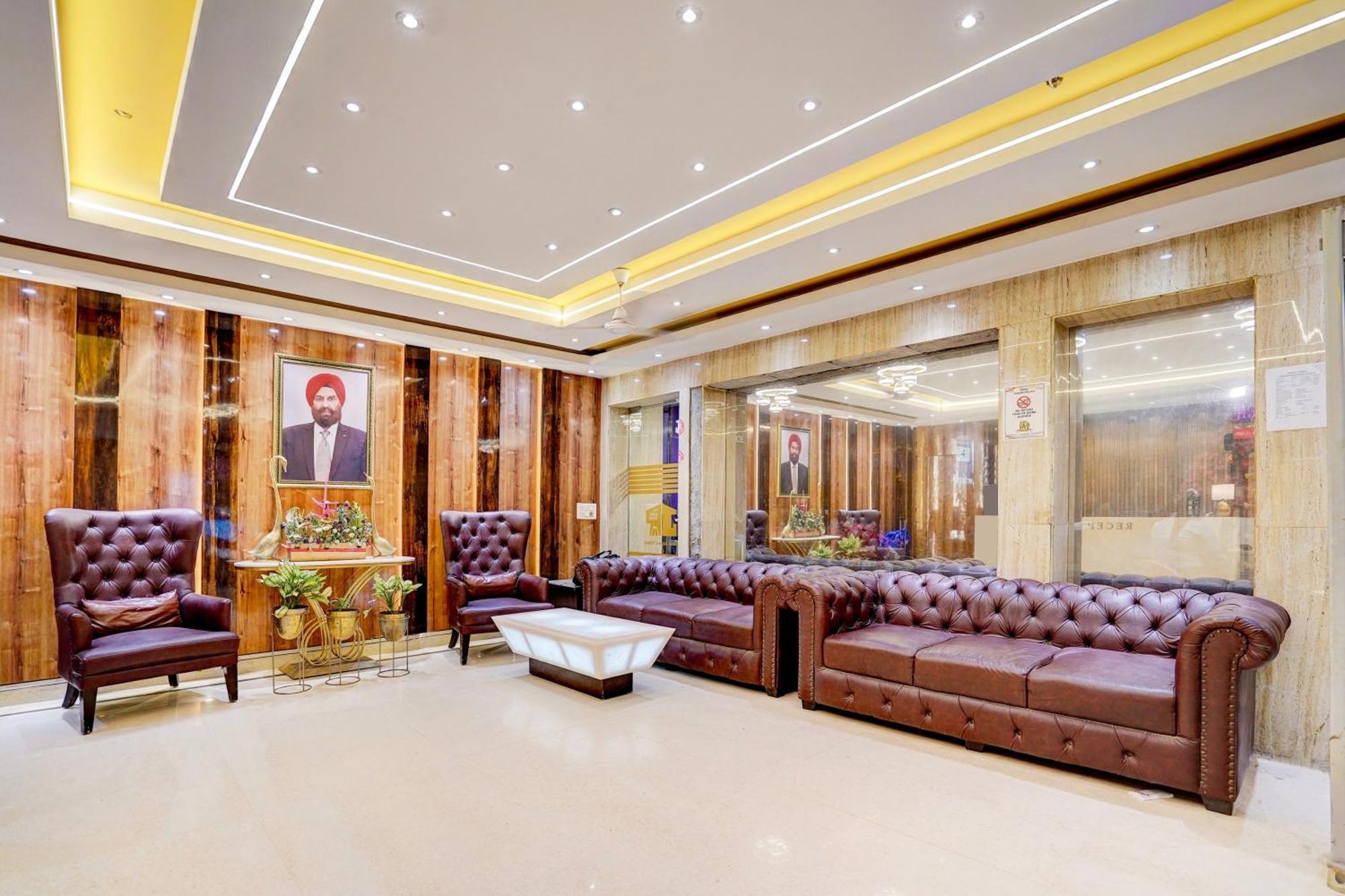 Super Townhouse Jageer Palace Near Mayapuri Chowk Nueva Delhi Exterior foto
